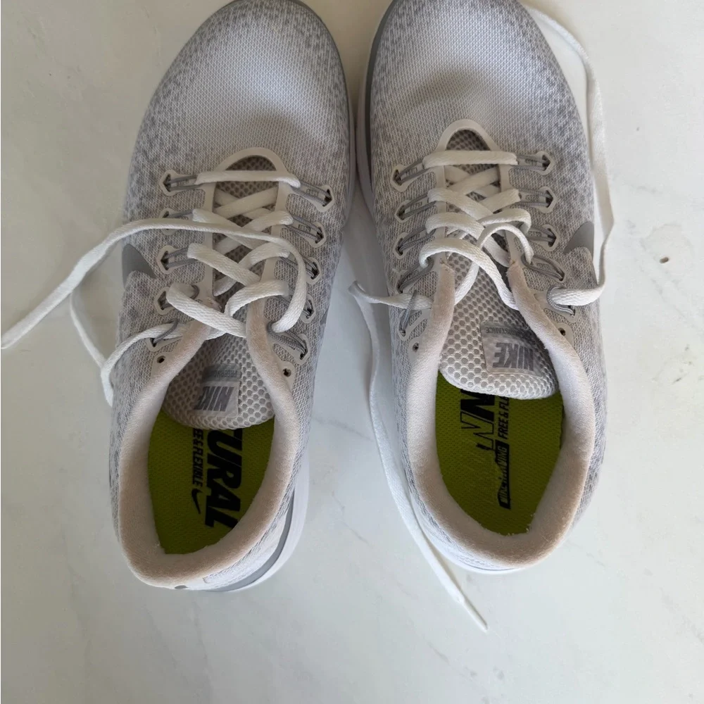 Nike White and Gray RunNatural Running Shoes - Picture 5 of 6